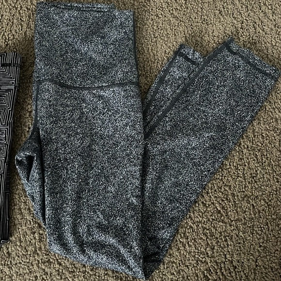2 Pairs Lululemon Grey Pattern Align & Wunder Under Leggings, lightly worn - Picture 2 of 6